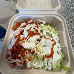 Halal Platter - Chicken over Rice (rice, chicken, lettuce, sour cream)