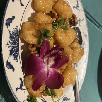 Kirin Restaurant - Walnut shrimp - Seafood Near Me - Honolulu, Hawaii