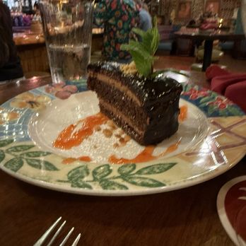 Trader Vic's - Chocolate cake - Hawaiian Near Me - Emeryville, California Trader Vic's - Chocolate cake - Hawaiian Near Me - Emeryville, California