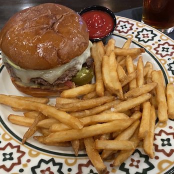 State 48 Brewery DTPHX - Sonoran Burger - Brewpubs Near Me - Phoenix, Arizona