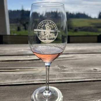 Lady Hill Winery - Sparkling Rose' - Wineries Near Me - St. Paul, Oregon Lady Hill Winery - Sparkling Rose' - Wineries Near Me - St. Paul, Oregon