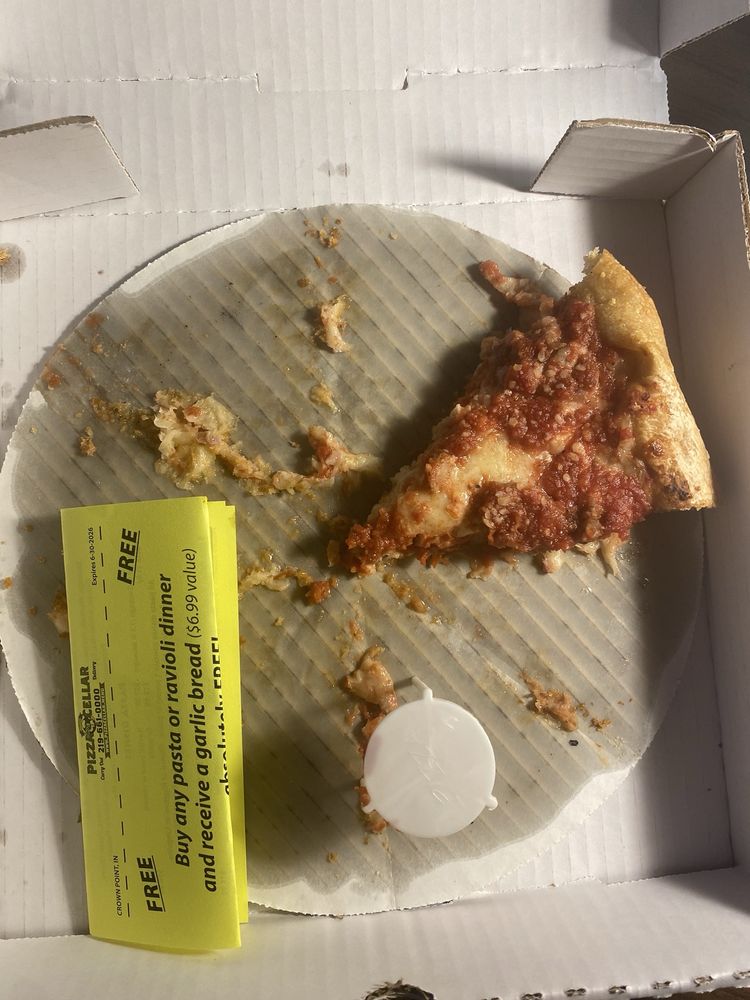 Pizza Cellar Logo