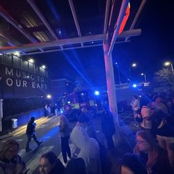 Hotel Ibis Heathrow - The firefighters arriving at the hotel