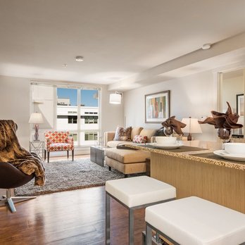 The Lyric - Living Room - Apartments Near Me - Seattle, Washington The Lyric - Living Room - Apartments Near Me - Seattle, Washington