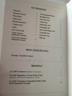 Le Petit Paris by null