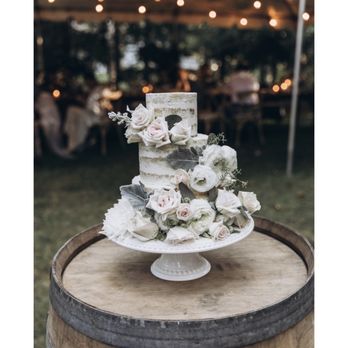 Hamptons Weddings & Events - We added florals on the naked cake to match the other arrangements - Florists Near Me - East Hampton, New York Hamptons Weddings & Events - We added florals on the naked cake to match the other arrangements - Florists Near Me - East Hampton, New York