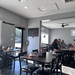 Eggsquisite Cafe