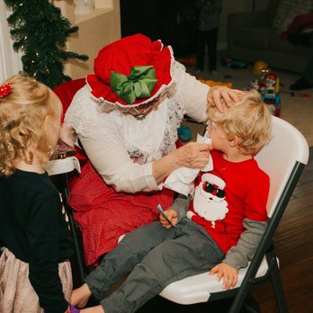 Doodad Magic - Everyone loves the face painting - Magicians Near Me