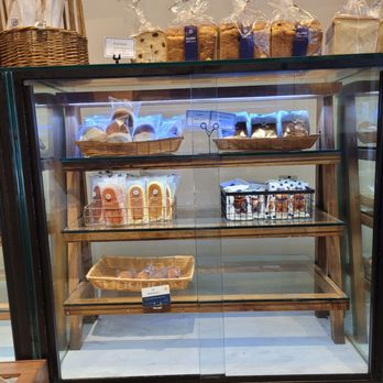 Paris Baguette - Coffee & Tea Near Me - New York, New York