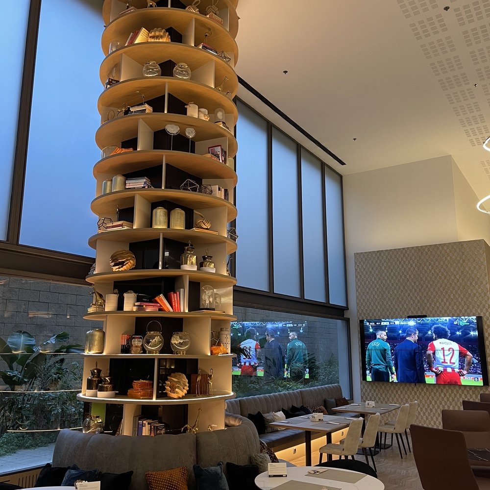 Hotel Ilunion - Sleek modern decor in the lobby - Hotels Near Me - Barcelona, B