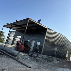 LR Mobile Welding & Contracting - Awning and roofing installation