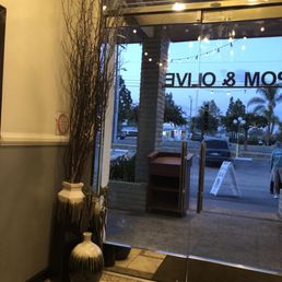 Exterior photo of Pom & Olive - Costa Mesa, California Exterior photo of Pom & Olive - Costa Mesa, California