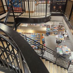 Barnes & Noble