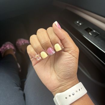 Bella Nails & Spa - Skin Care Near Me - Riverside, California