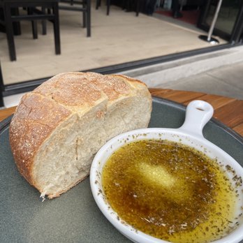 Acqua Di Dea - Bread service - Seafood Near Me - Cleveland, Ohio Acqua Di Dea - Bread service - Seafood Near Me - Cleveland, Ohio