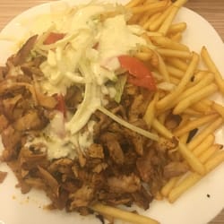 Gorkem Imbiss - Dönerteller 5€. Da kann man nicht meckern, und noch gut dazu!