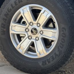 No tire shine applied. No tire shine applied.