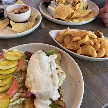Barnyard Crafthouse & Eatery - Fish tacos, chicken sandwich and garlic fries - New American Near Me - Tucson, Arizona Barnyard Crafthouse & Eatery - Fish tacos, chicken sandwich and garlic fries - New American Near Me - Tucson, Arizona