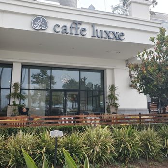 Caffe Luxxe - Outside, side patio - Coffee & Tea Near Me - Long Beach, California Caffe Luxxe - Outside, side patio - Coffee & Tea Near Me - Long Beach, California
