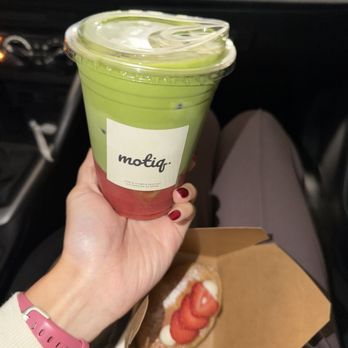 Motiq - Strawberry matcha - Coffee & Tea Near Me - Los Angeles, California