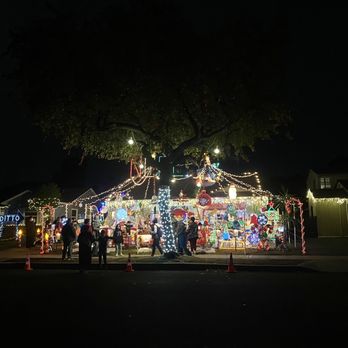 Norton’s Winter Wonderland - Across the street view - Holiday Decorations Near Me - Burbank, California Norton’s Winter Wonderland - Across the street view - Holiday Decorations Near Me - Burbank, California
