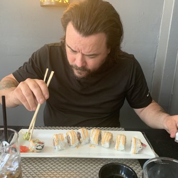 Queen St Grille - He loved the sushi - New American Near Me - Palestine, Texas Queen St Grille - He loved the sushi - New American Near Me - Palestine, Texas