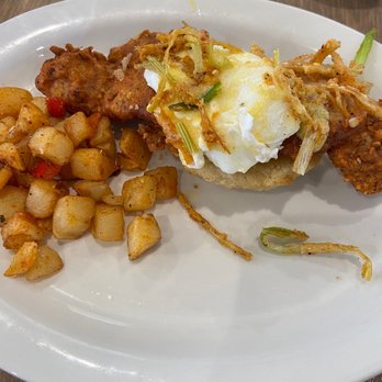 Hash Kitchen Arcadia - Half of fired chicken Benedict - Breakfast & Brunch Near Me - Phoenix, Arizona Hash Kitchen Arcadia - Half of fired chicken Benedict - Breakfast & Brunch Near Me - Phoenix, Arizona