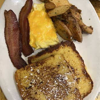 Eggspectation - French toast - Breakfast & Brunch Near Me - Newark, Delaware