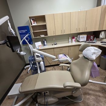 Aspen Dental - Roanoke, VA - The chair where I sat while my teeth were being cleaned. - Oral Surgeons Near Me - Roanoke, Virginia