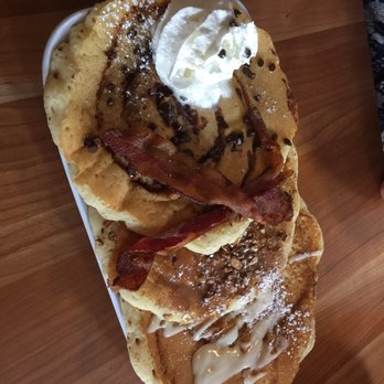 Ruby Slipper Midcity - Pancake flight - cinnamon swirl, bacon praline & salted caramel and chocolate chip - Breakfast & Brunch Near Me - New Orleans, Louisiana Ruby Slipper Midcity - Pancake flight - cinnamon swirl, bacon praline & salted caramel and chocolate chip - Breakfast & Brunch Near Me - New Orleans, Louisiana