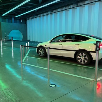 Las Vegas Convention Center Loop - Boarding for your quick ride through the tunnel - Public Transportation Near Me - Las Vegas, Nevada