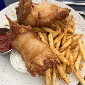 Magics Beach Grill - Fish and chips - Seafood Near Me - Kailua-Kona, Hawaii