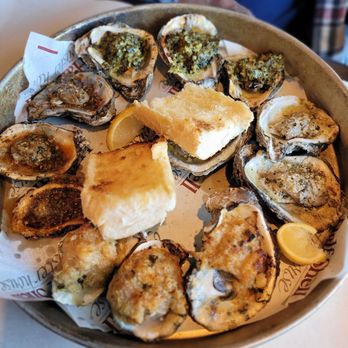 Half Shell Oyster House - Oyster sampler - Seafood Near Me - Trussville, Alabama Half Shell Oyster House - Oyster sampler - Seafood Near Me - Trussville, Alabama