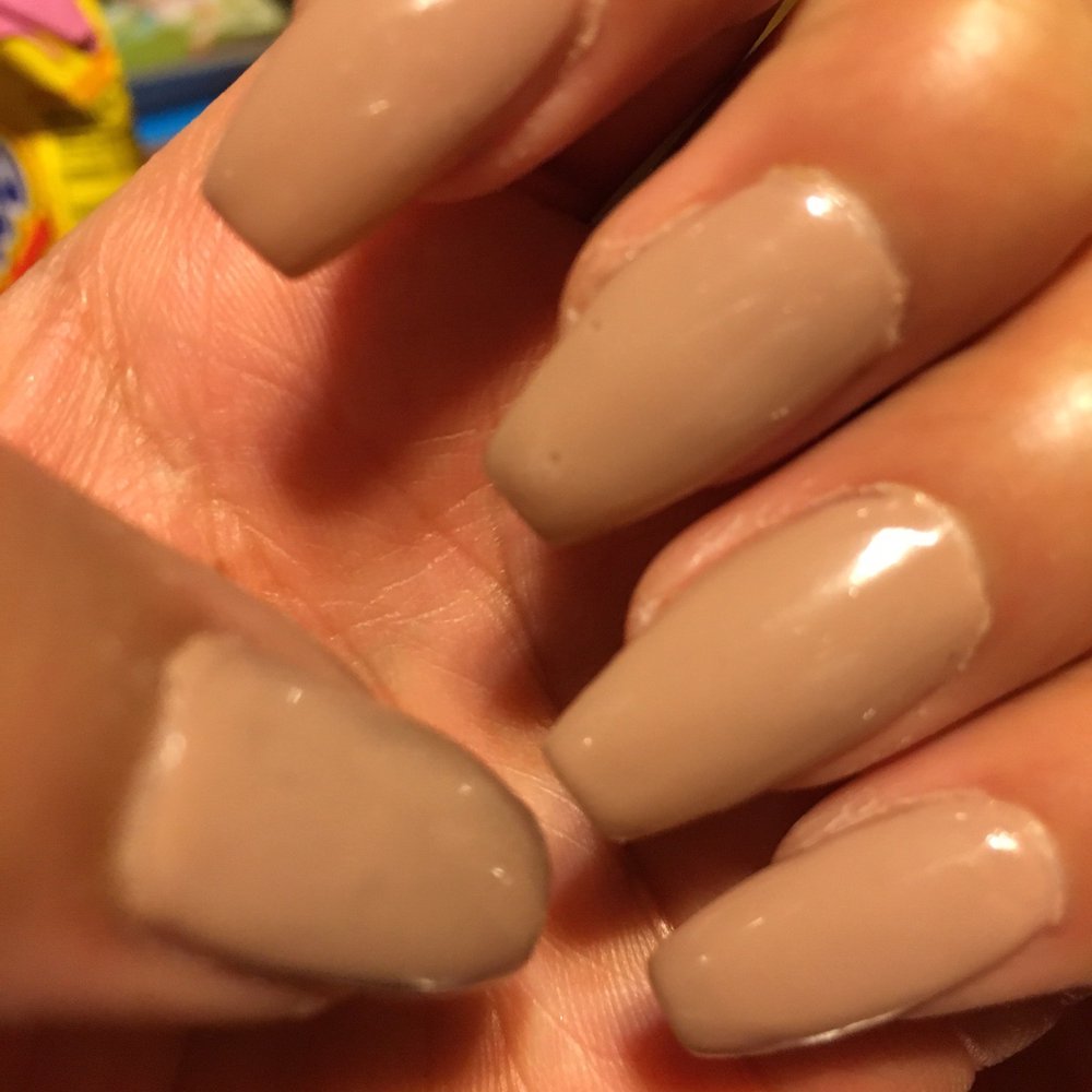 Nails on LA - Disappointed in the excess polish not taken off after I asked her to do so :( - Nail Salons Near Me - Compton, California