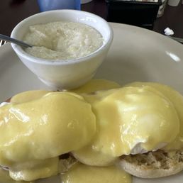 Eggs Benedict