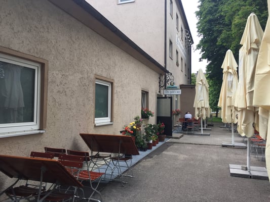 Photo of Gasthaus Zum Maibaum - München, BY, DE.