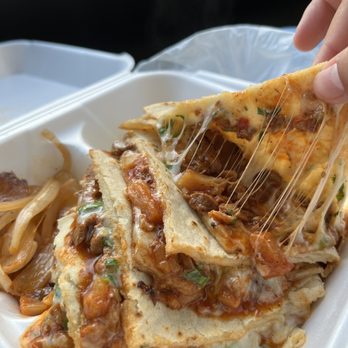 El Volcan - Quesadilla de Asada - Food Trucks Near Me - Salinas, California