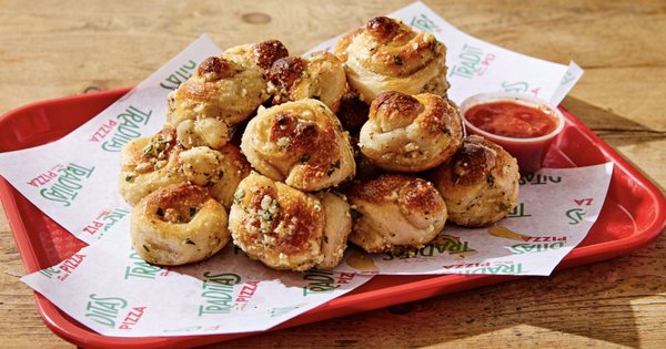 Traditas Pizza by null