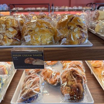 85°C Bakery Cafe - Santee - Bakeries Near Me - Santee, California