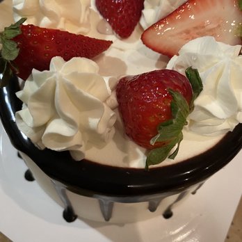 Concerto Bakery - Strawberry chocolate cake - Bakeries Near Me - Los Angeles, California