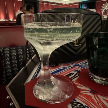 Baccarat At Harrods - Department Stores Near Me - London, XGL