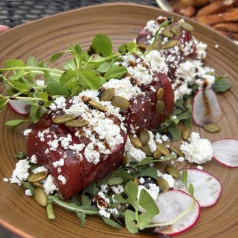 Brewers Blackbird Kitchen & Brewery - Brewpubs Near Me - Ancaster, Ontario