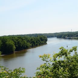 Vantage Point from Drewry's Bluff "Gibraltar on The James" Vantage Point from Drewry's Bluff "Gibraltar on The James"