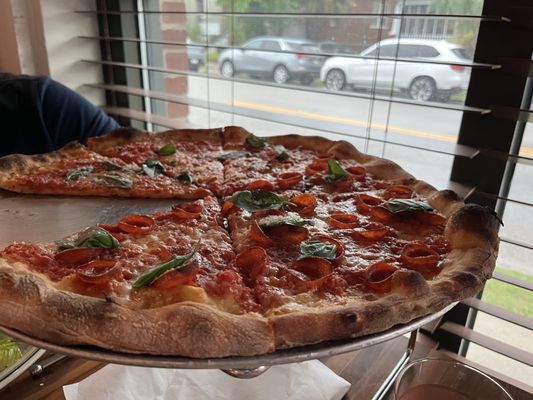 Tutti Pizza by null