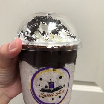 Sweet A's - Oreo Milkshake - Bookstores Near Me - Pittsburg, California