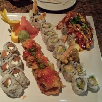 Pacific Rim - Left to right... Philadelphia roll, Texas roll, 2 Mexican rolls, volcano roll - Japanese Near Me - Sarasota, Florida