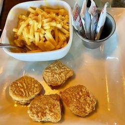 Joe's Pizza and Pasta - Kids plate
