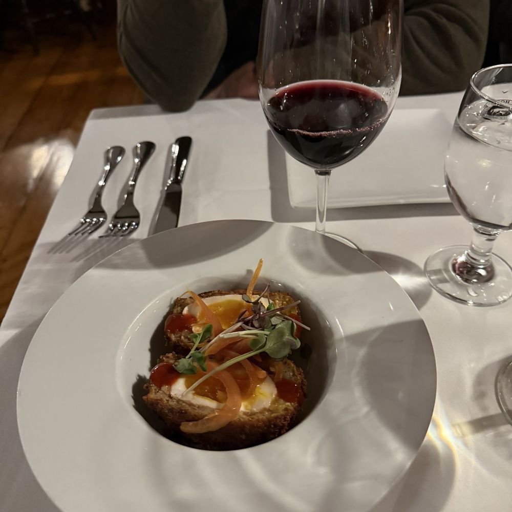White Horse Tavern - New American Near Me - Newport, Rhode Island White Horse Tavern - New American Near Me - Newport, Rhode Island
