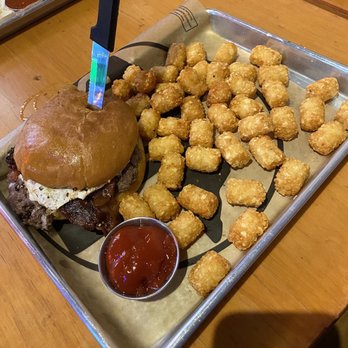The Git Out - Solo Burger and Tater Tots - Bars Near Me - Austin, Texas The Git Out - Solo Burger and Tater Tots - Bars Near Me - Austin, Texas
