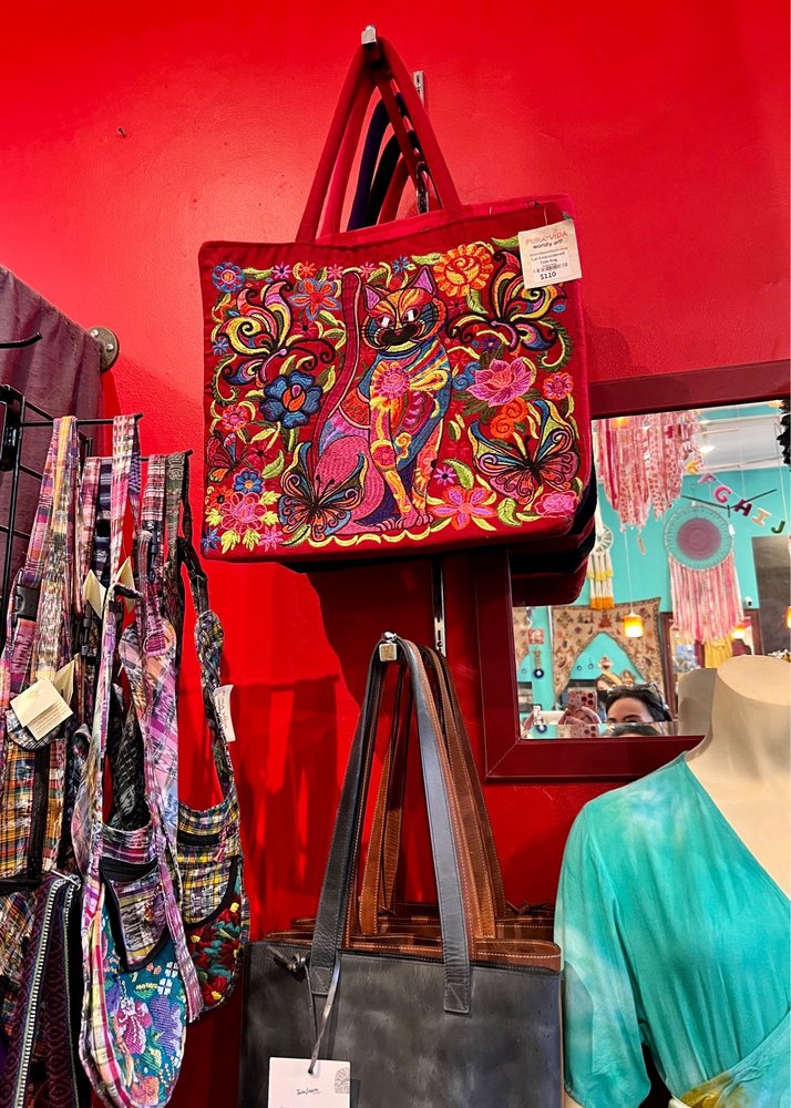 Pura Vida Worldly Art, Charlotte Roadtrippers